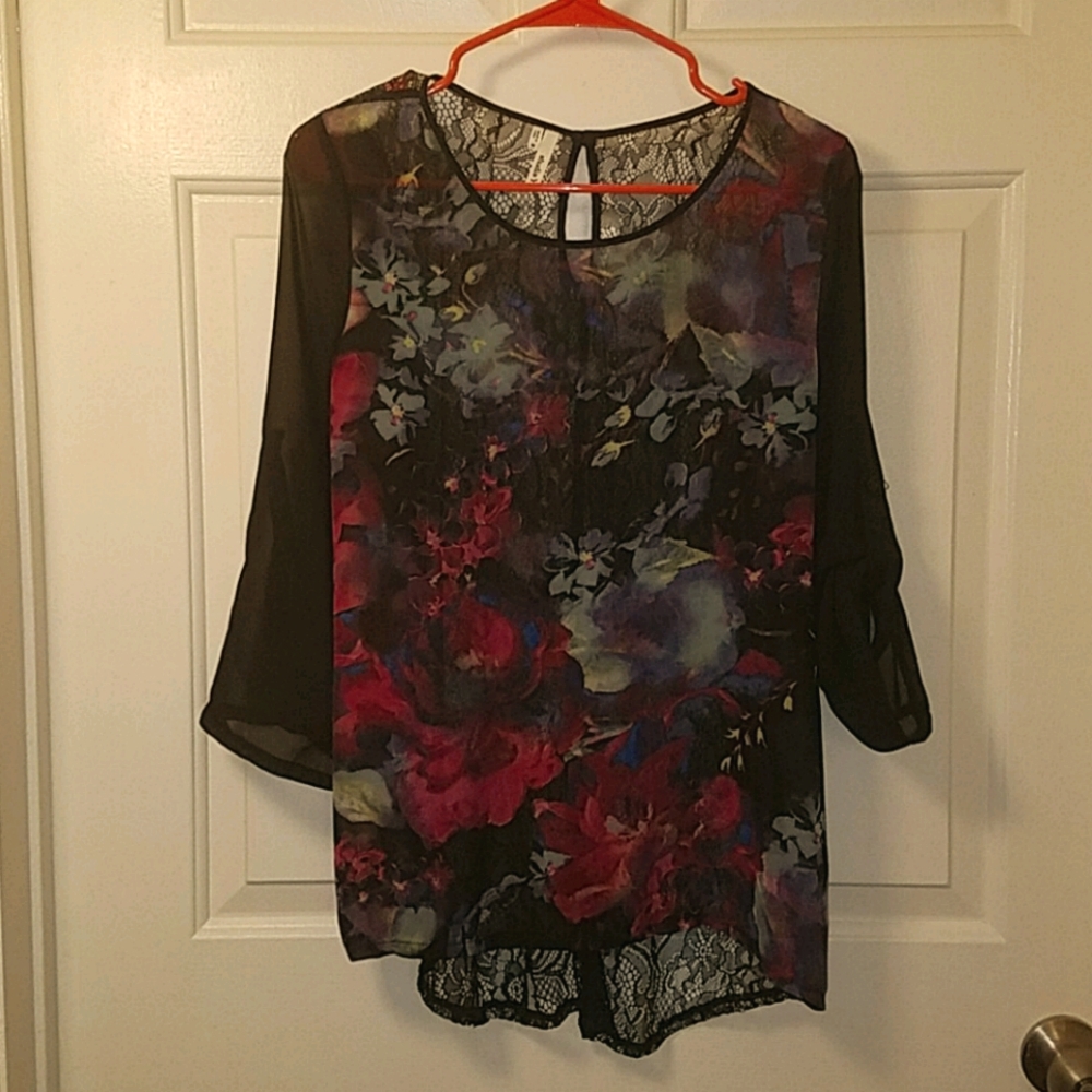 Maurices/Studio Y Floral Artsy Chiffon Lace Blouse Size M